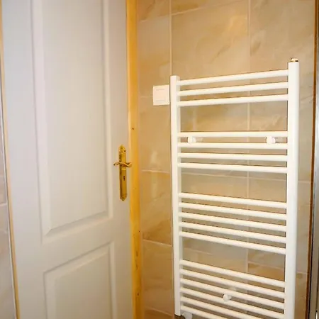 Apartment Lorabel Apartmanhaz *