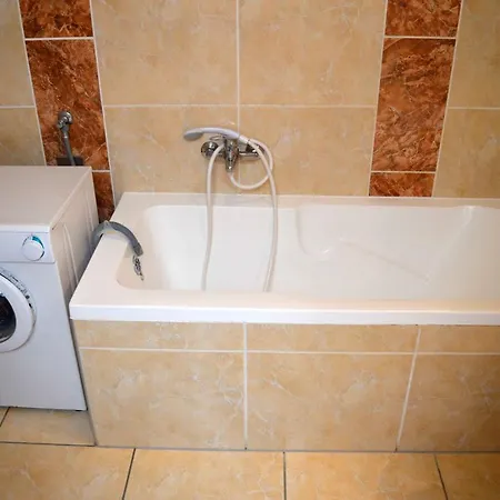 Lorabel Apartmanhaz Apartment Heviz