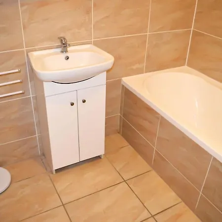 Lorabel Apartmanhaz Apartment Heviz