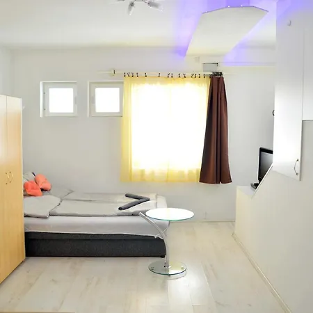 Lorabel Apartmanhaz Apartment *