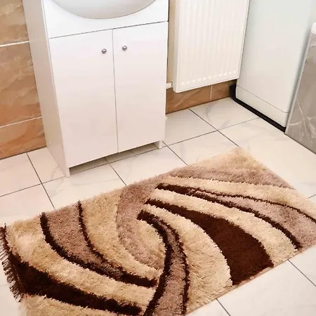 Lorabel Apartmanhaz Апартаменты *