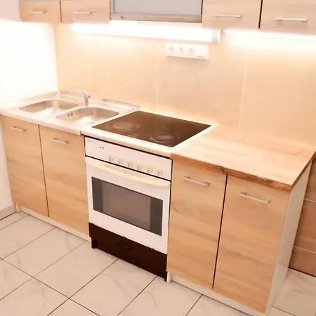 Lorabel Apartmanhaz Apartment Heviz