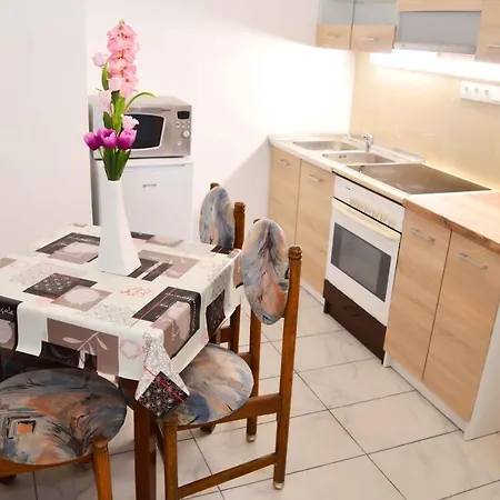 Lorabel Apartmanhaz Apartment *