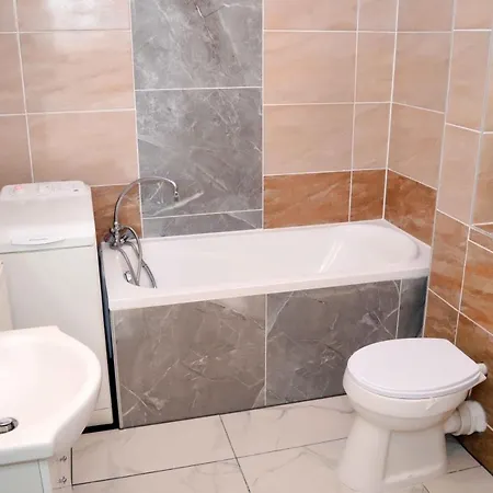 Lorabel Apartmanhaz * ヘーヴィーズ