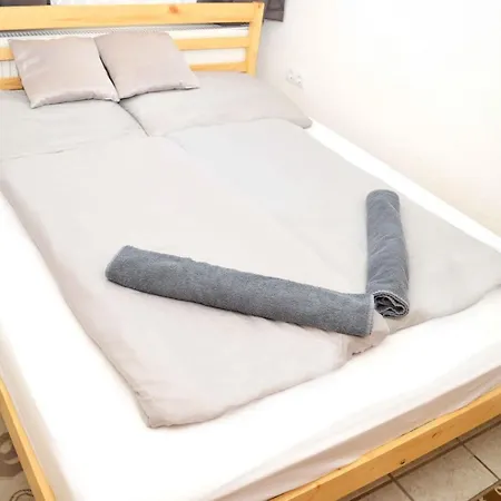 Lorabel Apartmanhaz Apartment Heviz