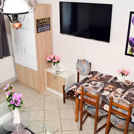 Apartment Lorabel Apartmanhaz *