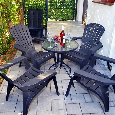 Lorabel Apartmanhaz Apartment Heviz