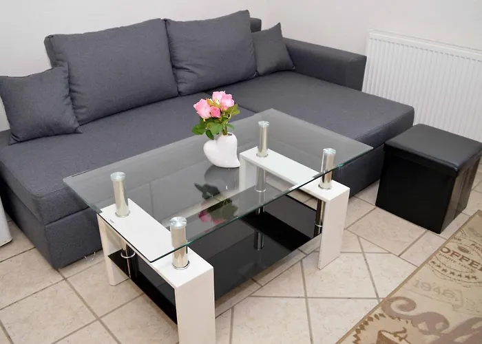 Апартаменты Lorabel Apartmanhaz
