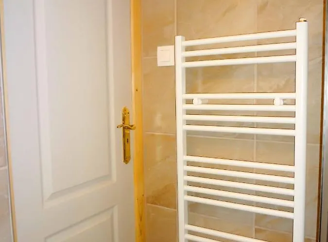 Апартаменты Lorabel Apartmanhaz *